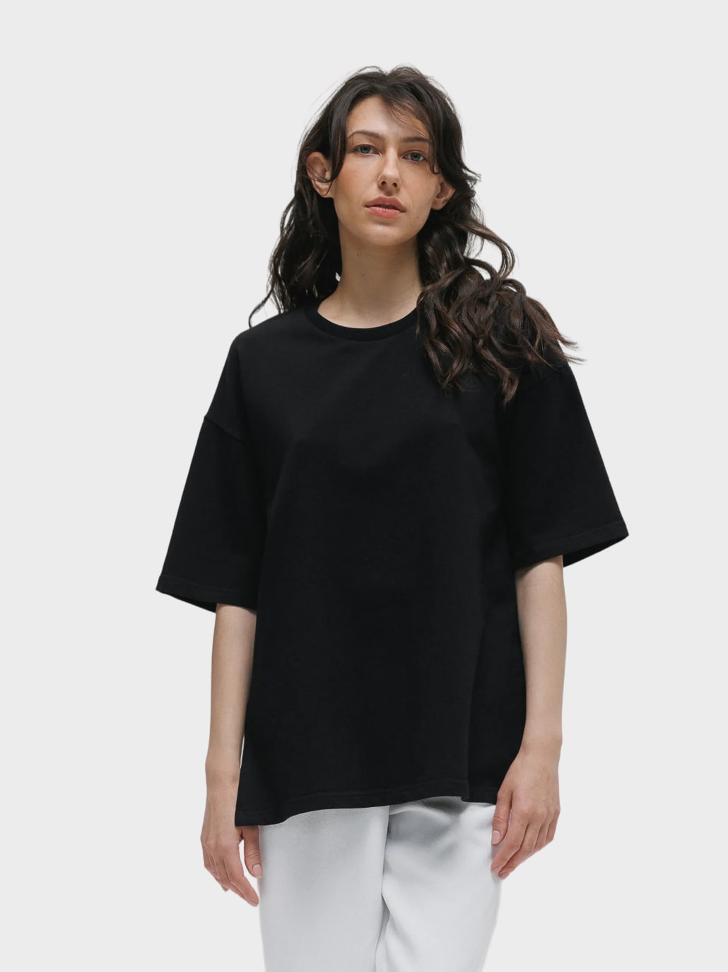 Футболка жіноча чорна