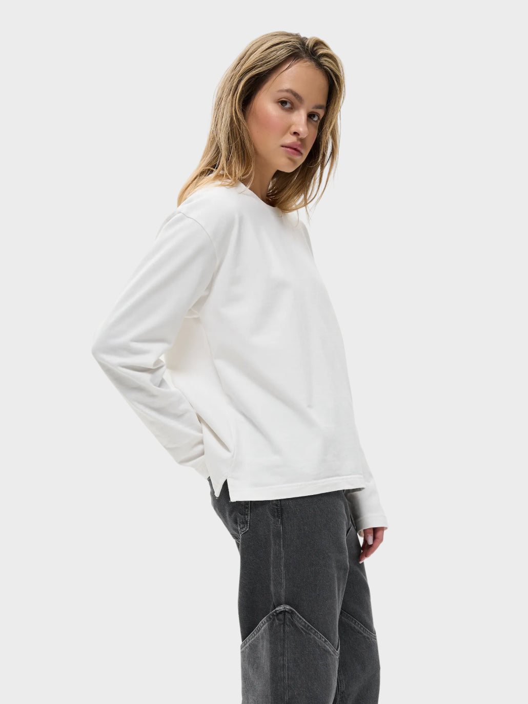 Лонгслів жіночий білий