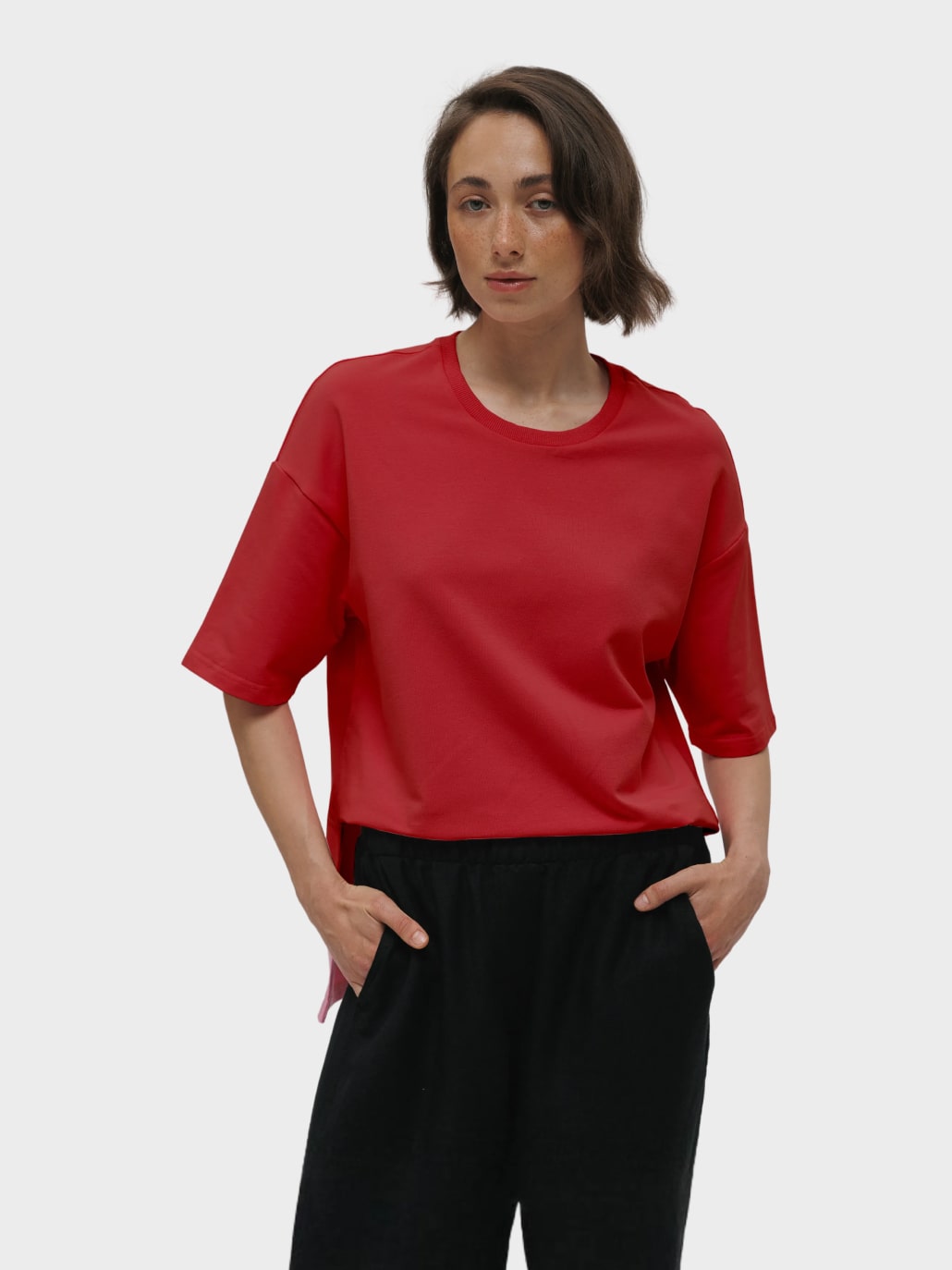 Футболка жіноча червона