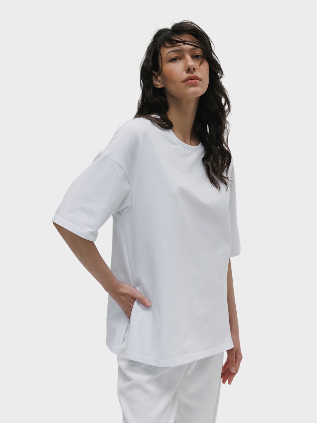 Футболка жіноча біла